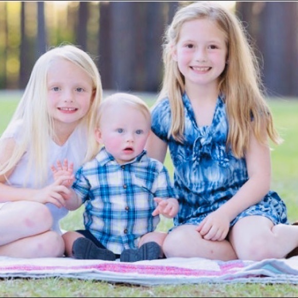 Meet your Posher👇🏻 - Picture 3 of 8